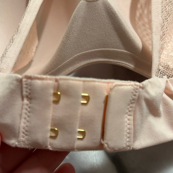 NWT Victoria Secret Cloud bra - Picture 11 of 14